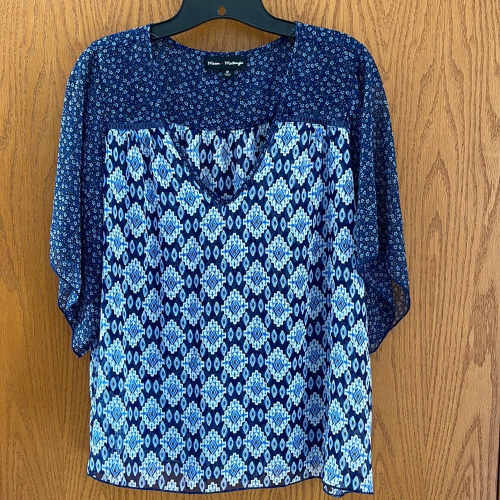 Mason + Mackenzie sheer handkerchief short sleeve blouse Sz L